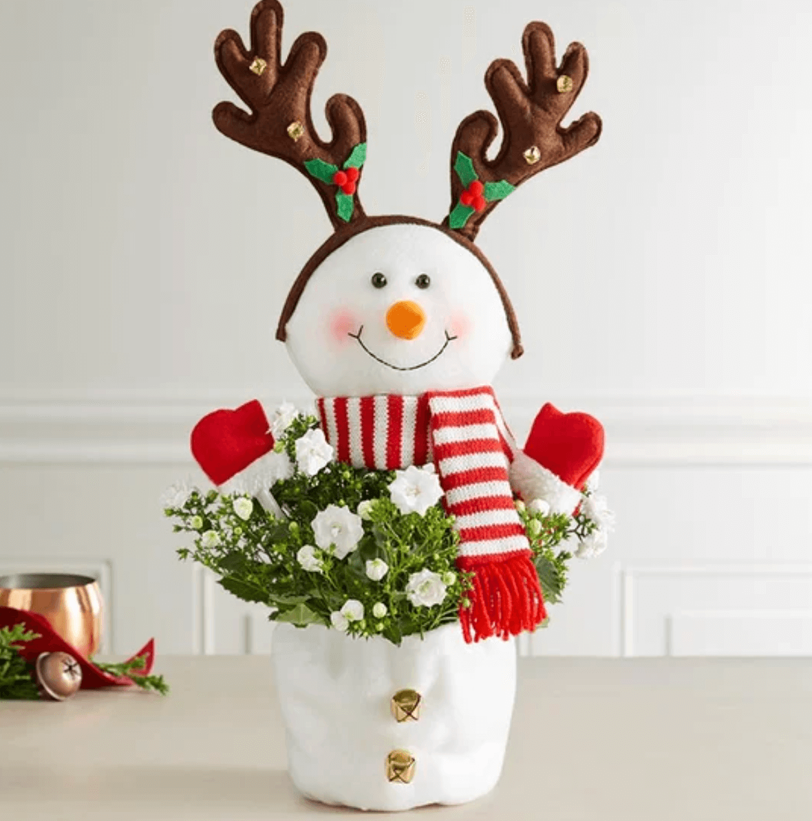 snow plant holiday flowers